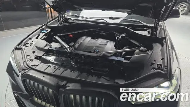 BMW X5 2025 — ფოტო 17/20
