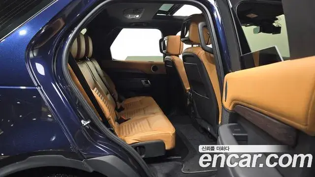 Land Rover Discovery 5 2019 — Şəkil 25/35
