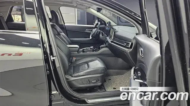 Kia Sportage 2021 — Фото 11/20