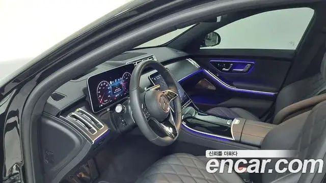 Mercedes-Benz S-Class 2025 — Photo 14/17