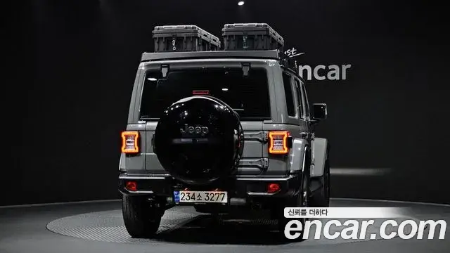 Jeep Wrangler 2023 — ფოტო 11/31