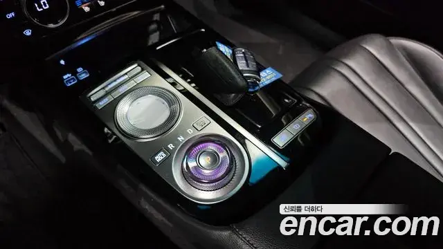 Genesis G80 2020 — ფოტო 16/31