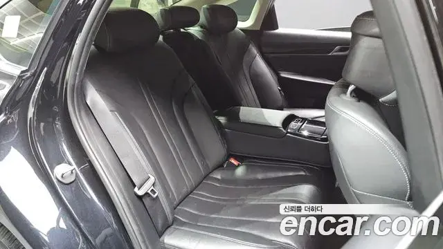 Genesis G80 2020 — ფოტო 28/31