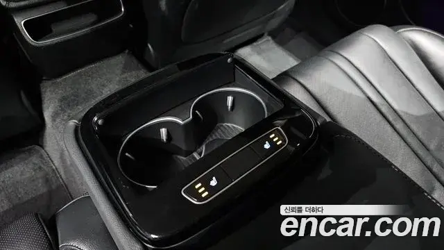 Genesis G80 2020 — ფოტო 30/31
