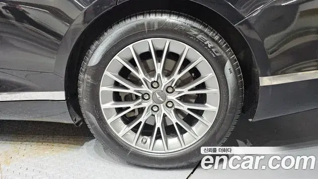 Genesis G80 2020 — ფოტო 24/31