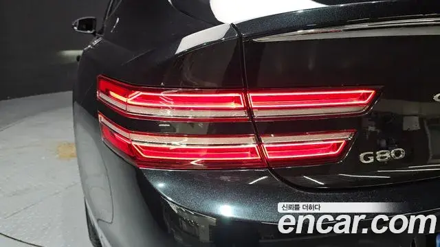 Genesis G80 2020 — ფოტო 10/31