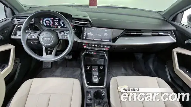 Audi A3 2023 — Фото 7/20