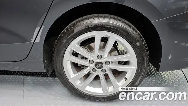 Audi A3 2023 — Photo 32/32