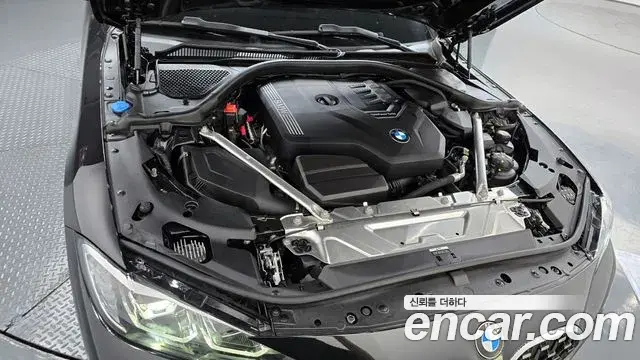 BMW 4 Series 2022 — Photo 9/35