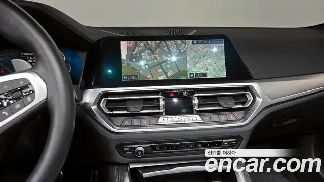 BMW 4 Series 2022 — Photo 17/35