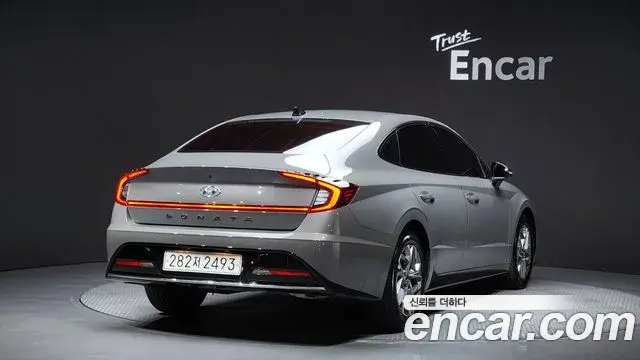 Hyundai Sonata 2022 — Фото 2/20
