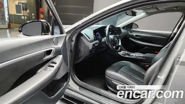 Hyundai Sonata 2022 — Фото 10/20