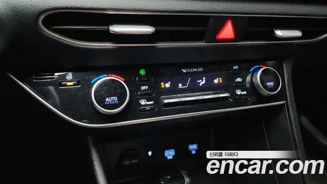 Hyundai Sonata 2022 — Фото 17/20