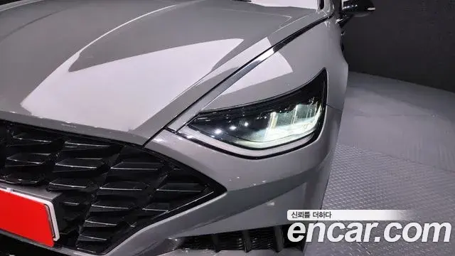 Hyundai Sonata Hybrid 2022 — Şəkil 9/30