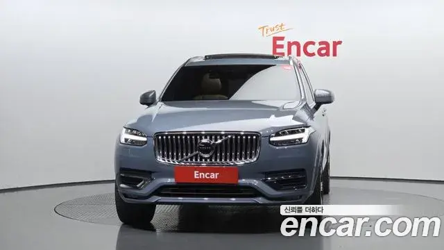 Volvo XC90 2021 — Şəkil 19/31