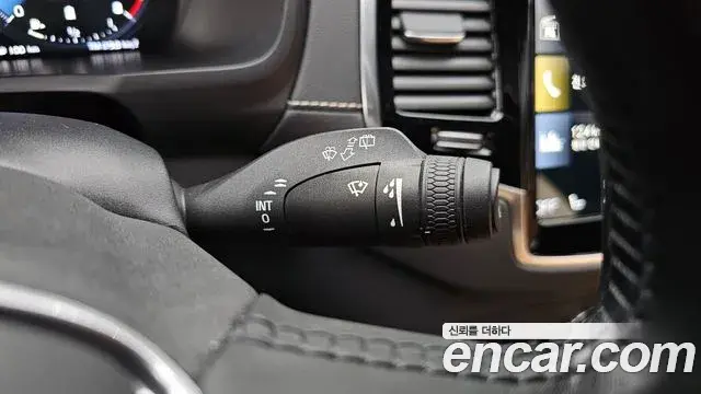 Volvo XC90 2021 — Şəkil 14/31