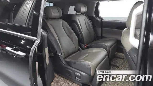 Kia Carnival 2024 — Фото 11/20