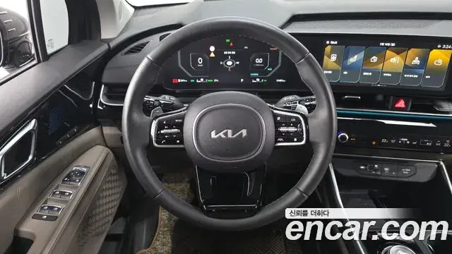 Kia Carnival 2024 — Фото 14/20