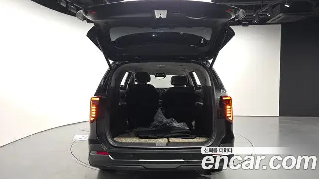 Kia Carnival 2024 — Фото 20/20