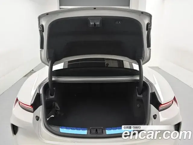 Porsche Taycan 2025 — Şəkil 20/20