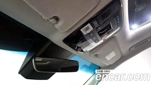 Hyundai Staria 2023 — ფოტო 34/34