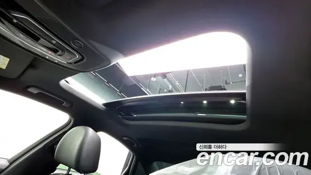 Audi A6 2021 — ფოტო 23/33