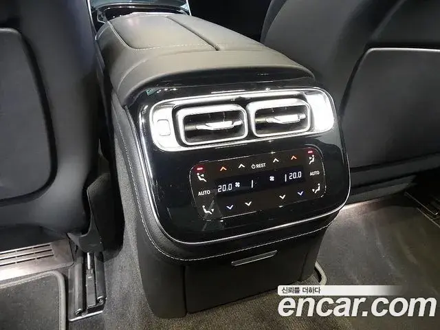 Mercedes-Benz S-Class 2021 — Photo 15/20