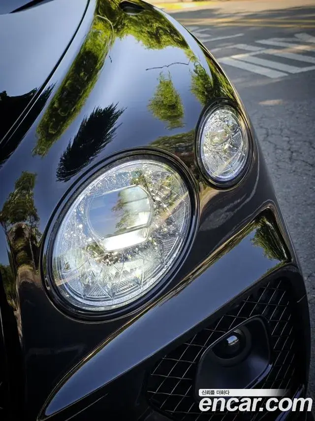 Bentley Bentayga 2022 — Şəkil 17/20