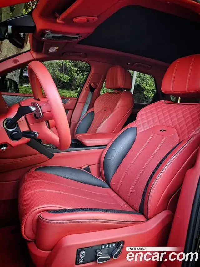 Bentley Bentayga 2022 — Şəkil 18/20