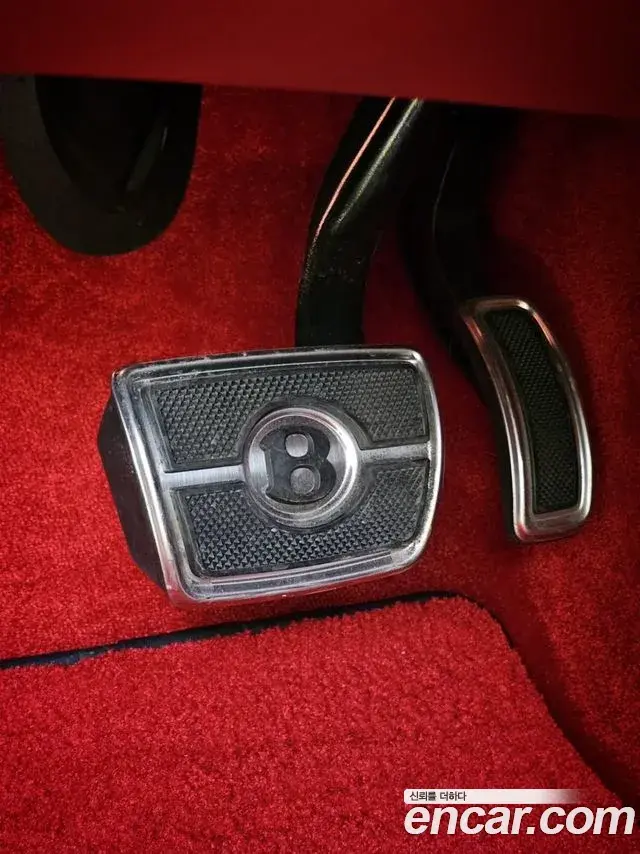Bentley Bentayga 2022 — Şəkil 3/20