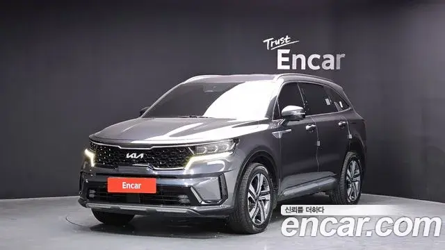 Kia Sorento 2023 — Фото 1/20