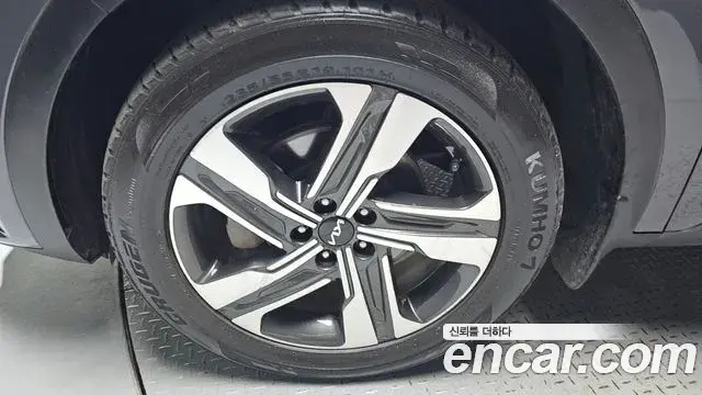 Kia Sorento 2023 — Фото 5/20