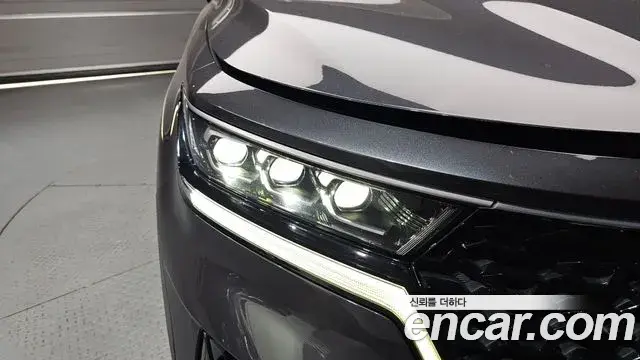 Kia Sorento 2023 — Photo 32/38