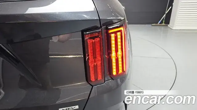 Kia Sorento 2023 — Photo 18/38