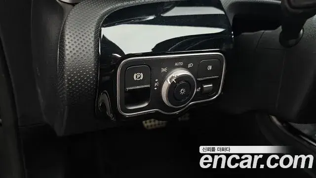 Mercedes-Benz CLA-Class 2021 — Фото 18/20