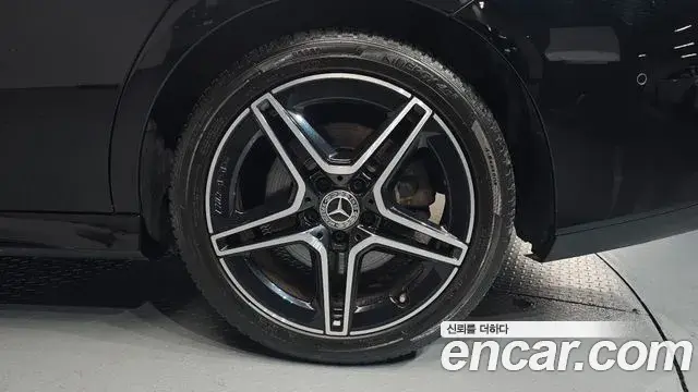 Mercedes-Benz CLA-Class 2021 — Photo 18/33