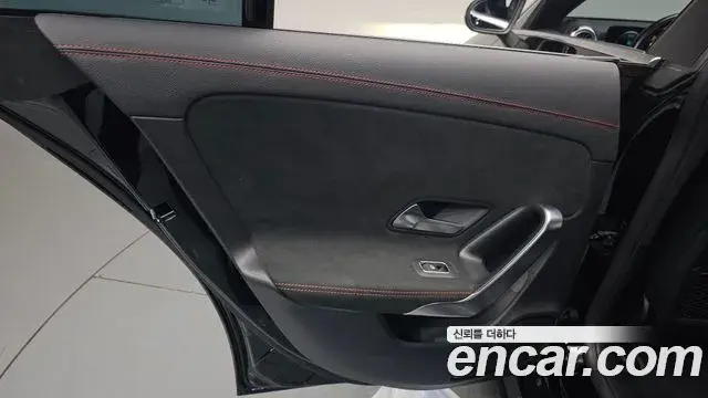 Mercedes-Benz CLA-Class 2021 — Photo 30/33