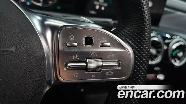 Mercedes-Benz CLA-Class 2021 — Photo 7/33