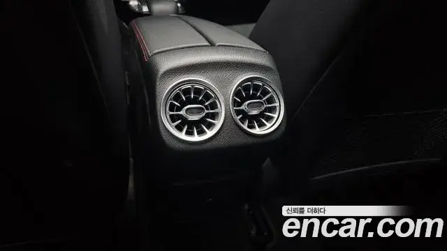 Mercedes-Benz CLA-Class 2021 — Photo 27/33