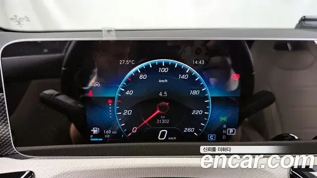 Mercedes-Benz A-Class 2019 — Photo 6/29
