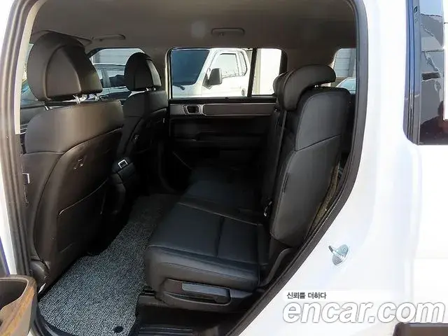 Hyundai Santa Fe 2024 — ფოტო 5/20