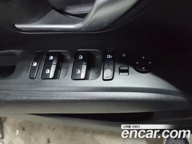 Hyundai Tucson Hybrid 2022 — ფოტო 13/20
