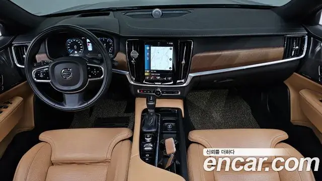 Volvo S90 2019 — Photo 15/32