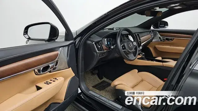 Volvo S90 2019 — Photo 5/32