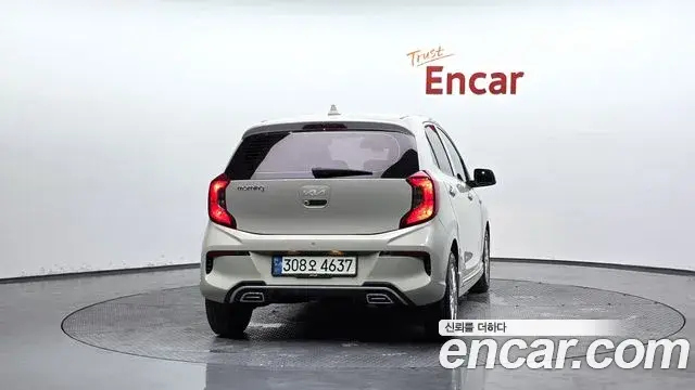 Kia Morning Urban 2021 — Şəkil 17/34