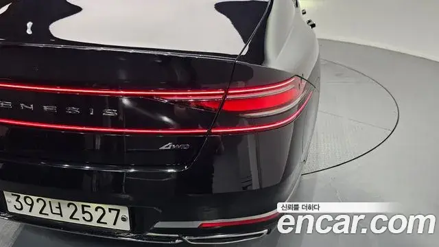 Genesis G90 2023 — ფოტო 32/34
