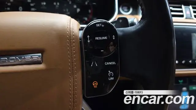 Land Rover Range Rover 2018 — ფოტო 14/35
