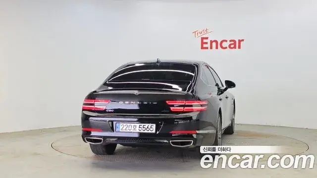 Genesis G80 2023 — Şəkil 19/31