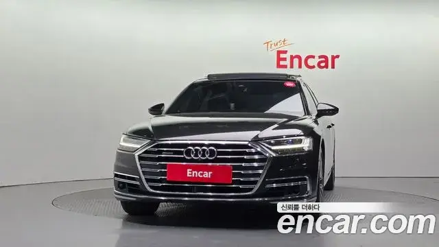Audi A8 2021 — Şəkil 11/20