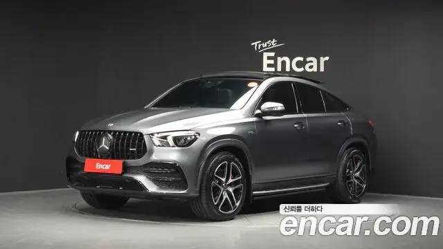 Mercedes-Benz GLE-Class 2021 — Photo 29/33